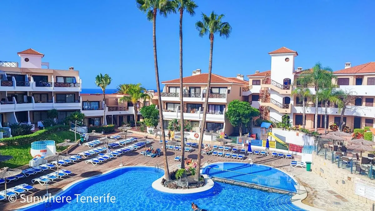 Image 3 of Spacious apartment with private garden in Tenerife south