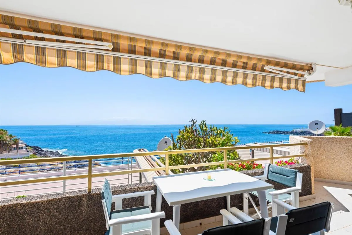 Image 5 of Spacious apart with large terrace,5 min beach