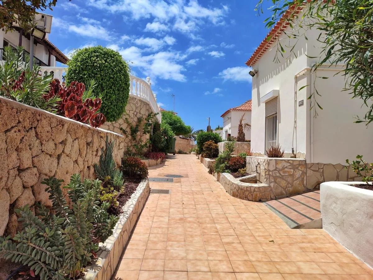 Image 6 of Studio In Well Kept, Central Complex K008