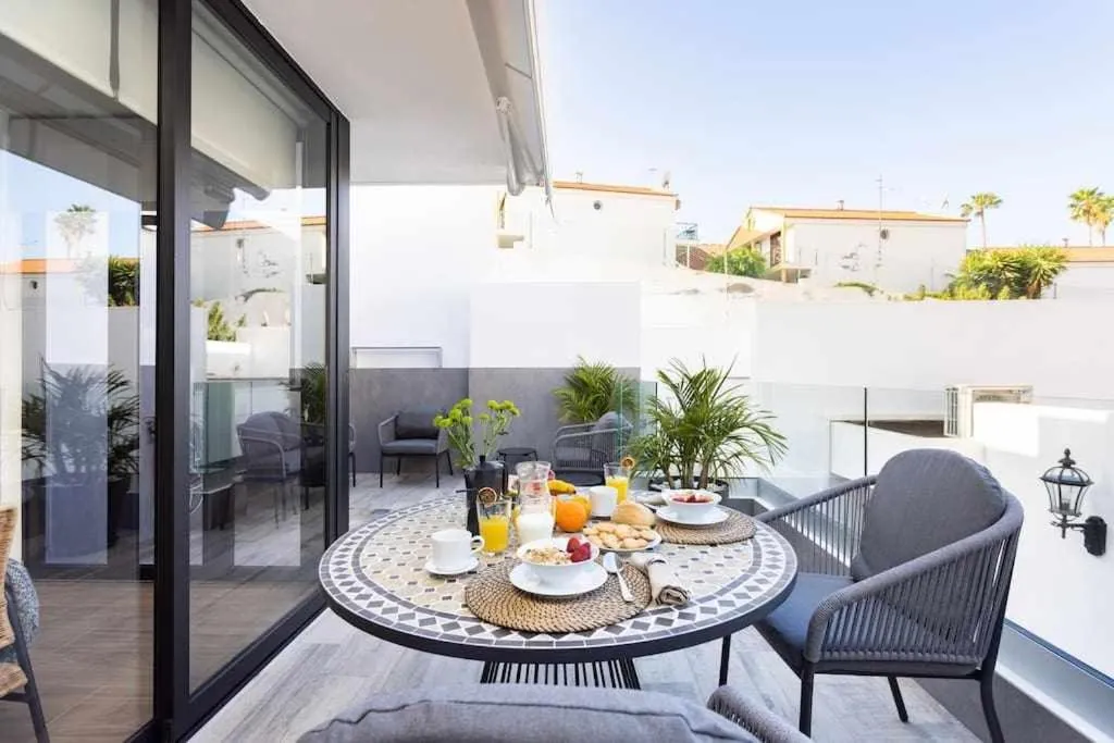 Image of Sunnyland Bungalow Playa Americas