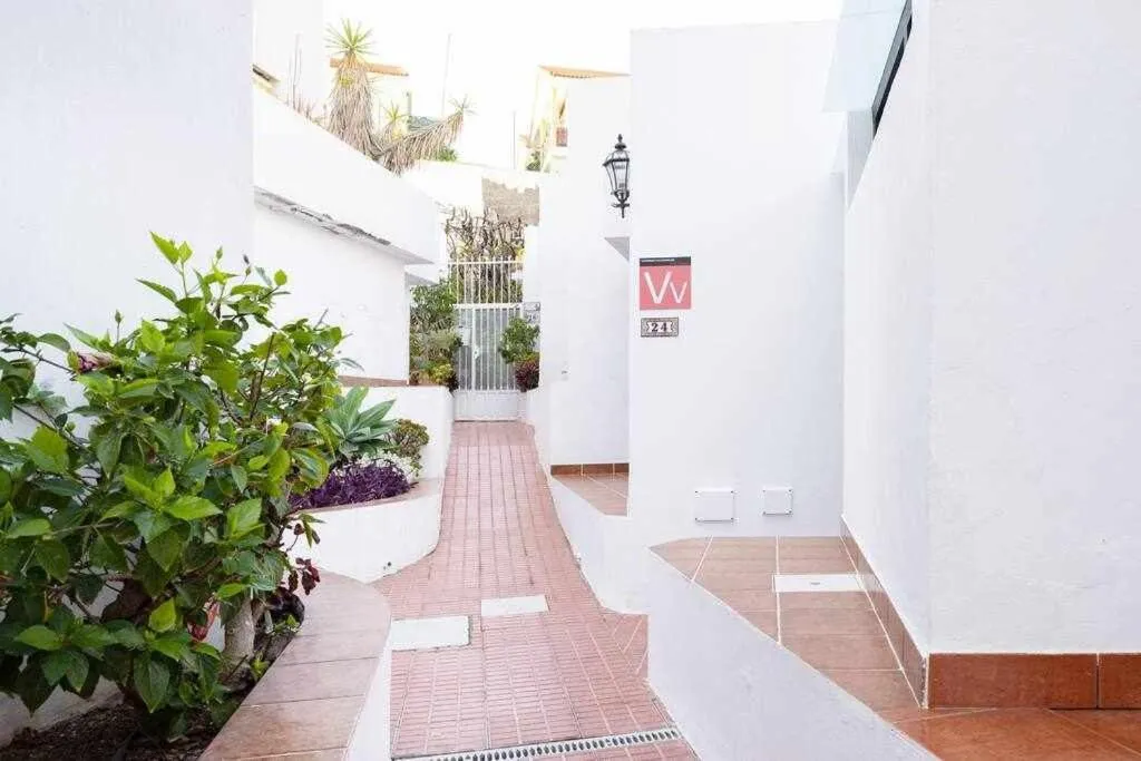 Image 2 of Sunnyland Bungalow Playa Americas