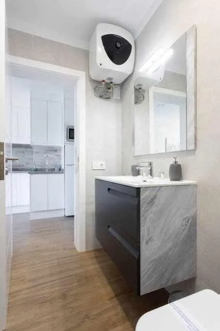 Image 3 of Sunnyland Lago Martianez 3