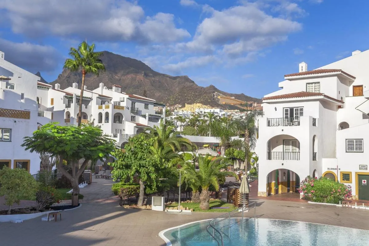 Image 6 of Sunset Harbour Club