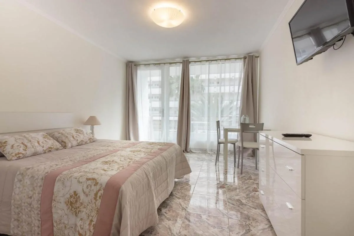 Image 5 of TENERIFE Olympia Apart Hotel-Playa de las Americas. Balcony, sea view & pool