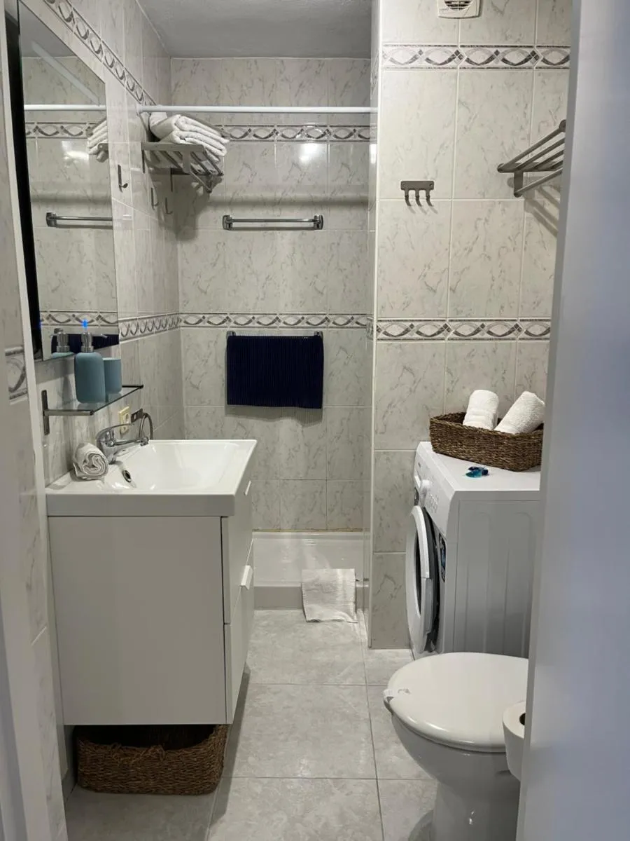 Image 2 of TORRES DEL SOL 15 floor THE HIGHTEST