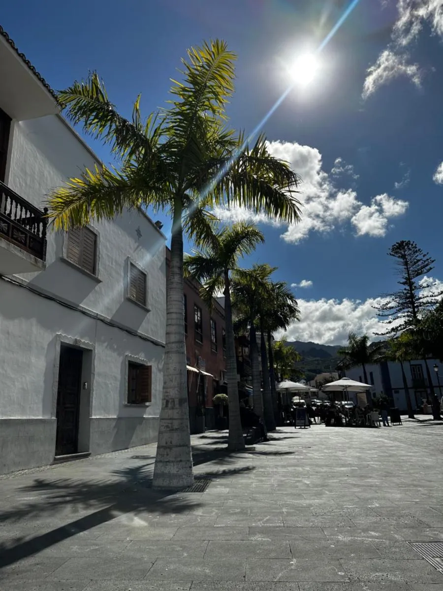 Image 5 of Terraza con vistas mar/montaña