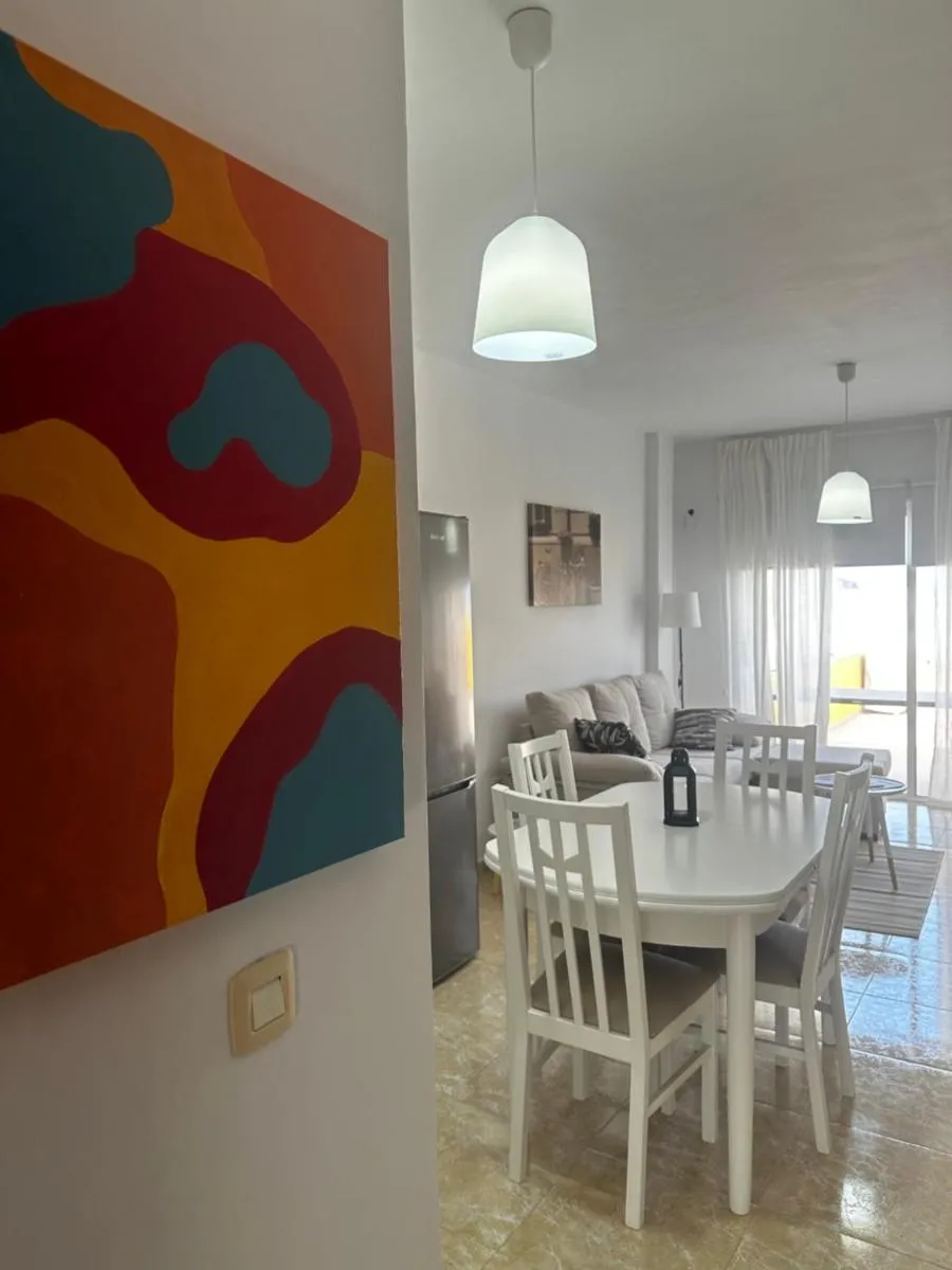 Image 3 of Terraza con vistas mar/montaña