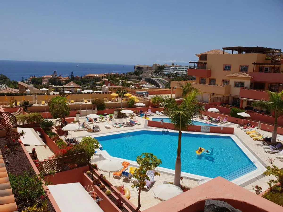 Image 3 of Terrazas del Duque 2, terrace, sea view, only 300 m to beach, heated pool, air conditioning, wifi internet, dishwasher, washing machine