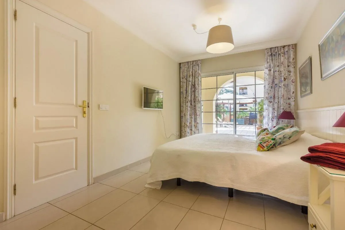 Image 1 of Terrazas del Duque II 2A003