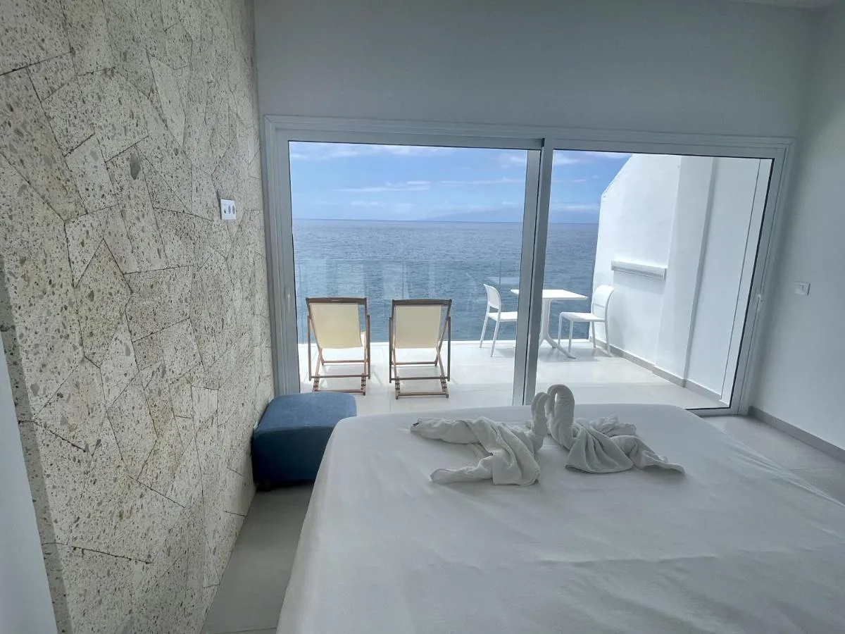 Image 1 of The unique on the sea