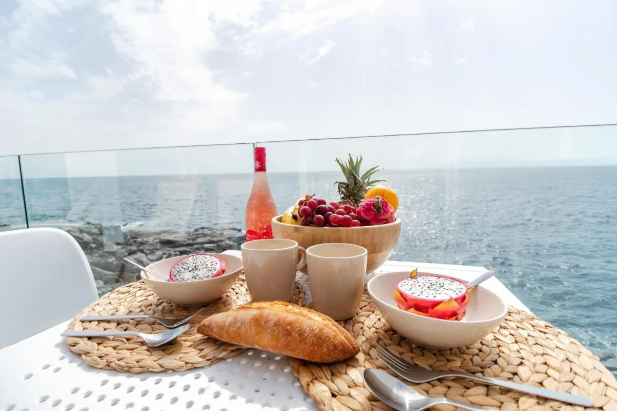 Image 3 of The unique on the sea