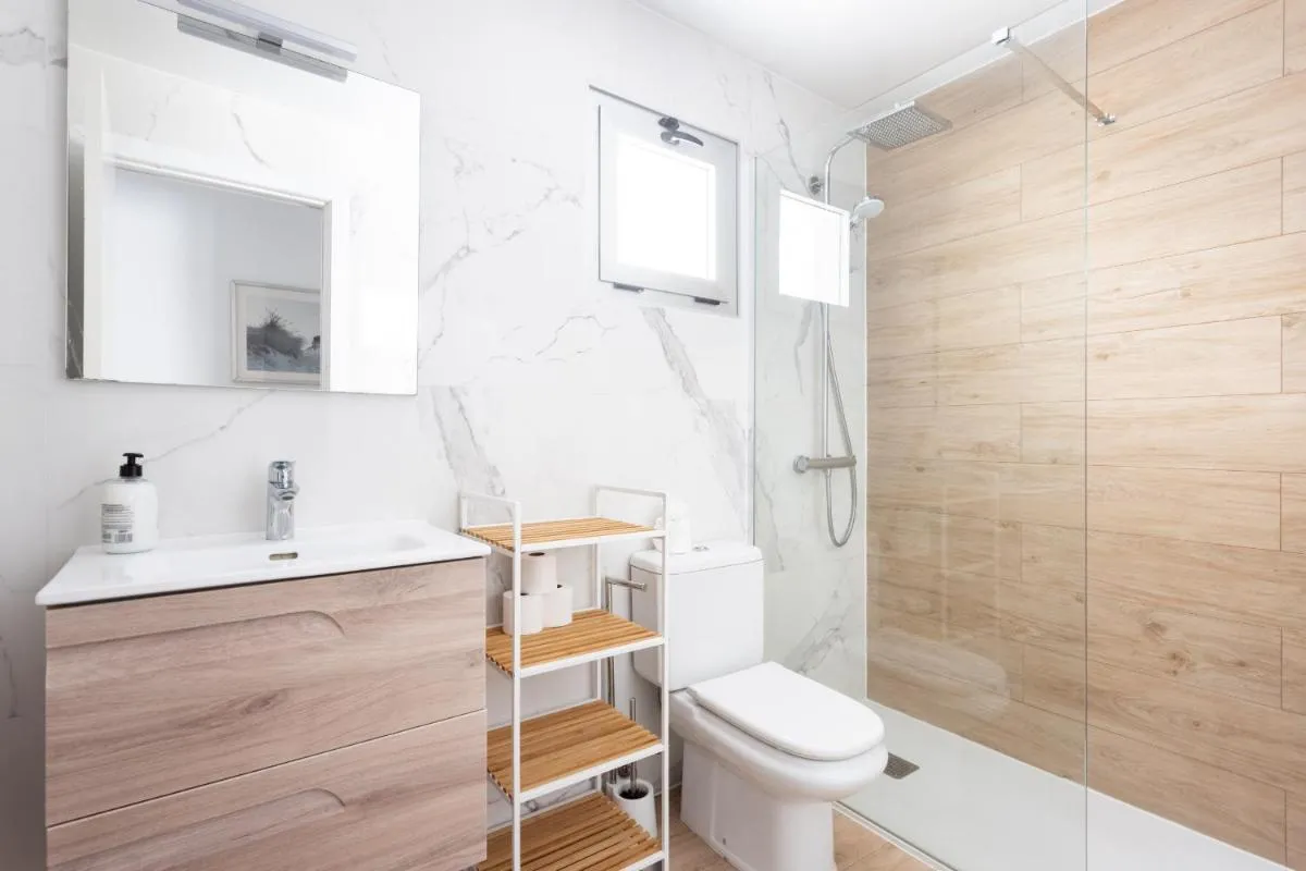 Image 2 of Touching the Sea FREE WIFI