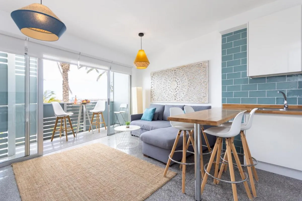 Image 3 of Touching the Sea FREE WIFI