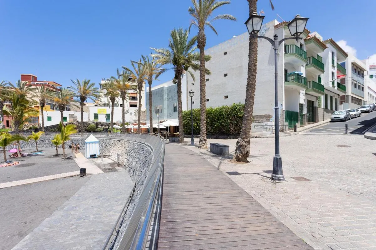 Image 5 of Touching the Sea FREE WIFI