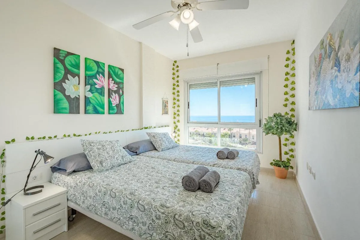 Image 2 of Trebol House, Edificio Cañadas, Golf del Sur