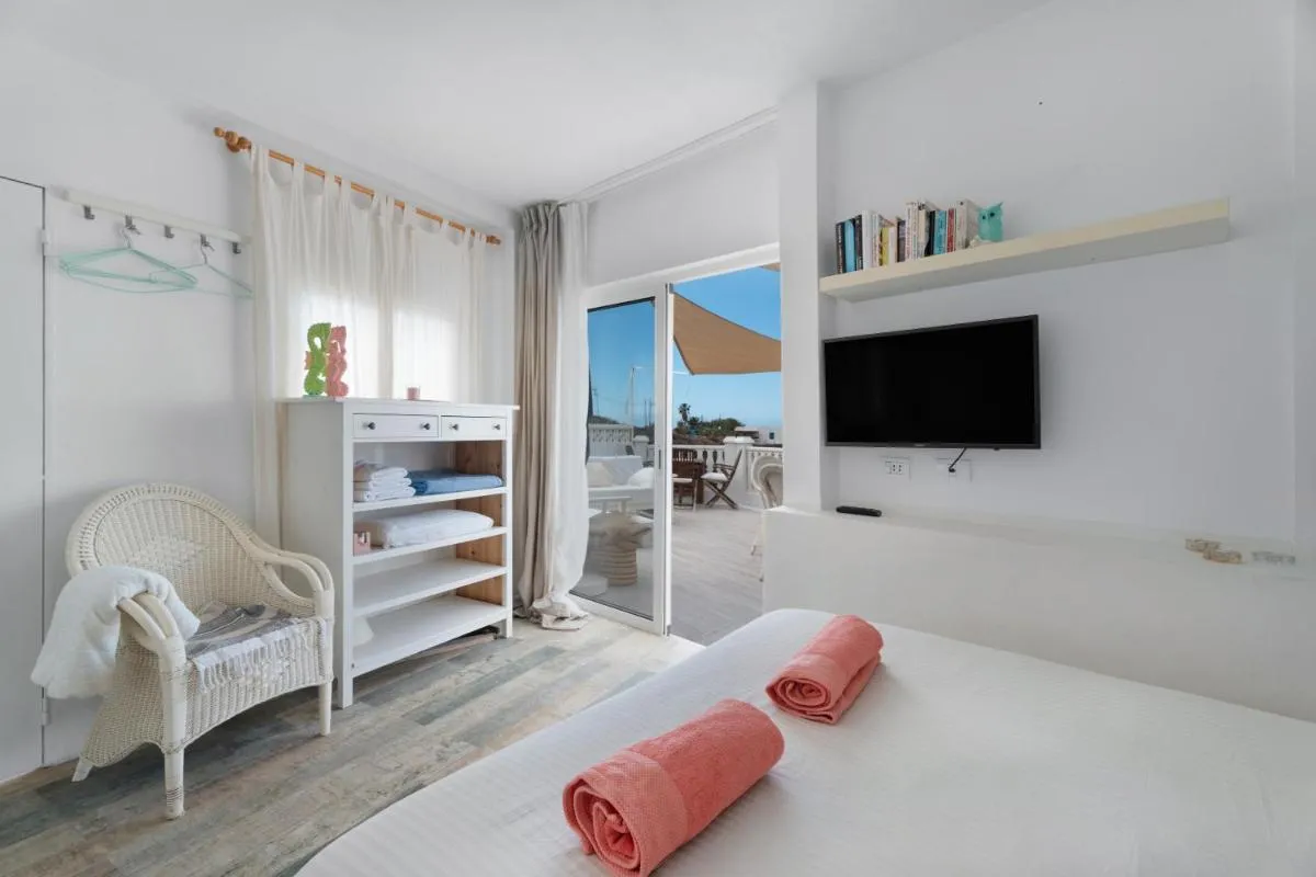 Image 6 of Tucadam suites