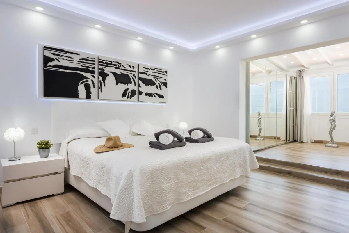 Image 1 of VILLA VALENTINA OCEAN VIEW HEATED Pool