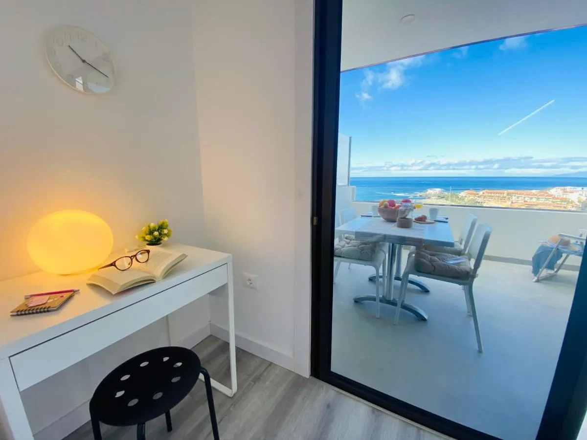 Image 1 of VISTA MARAVILLA , Playa de los Cristianos