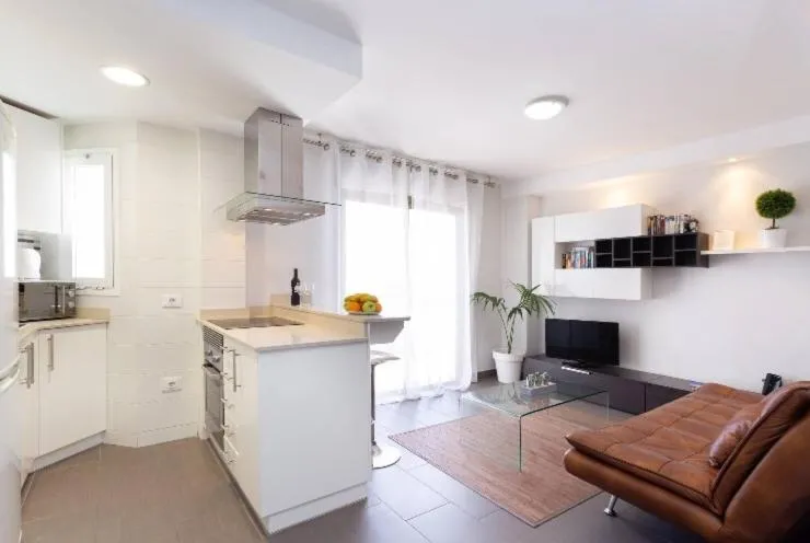 Image 4 of Vacation Home 1 Bed Los Cristianos