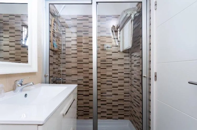 Image 2 of Vacation Home 1 Bed Los Cristianos