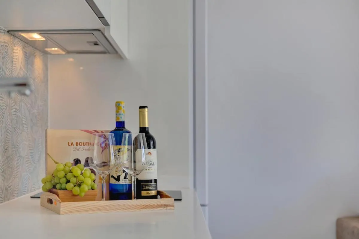 Image 5 of Vaneymar Home