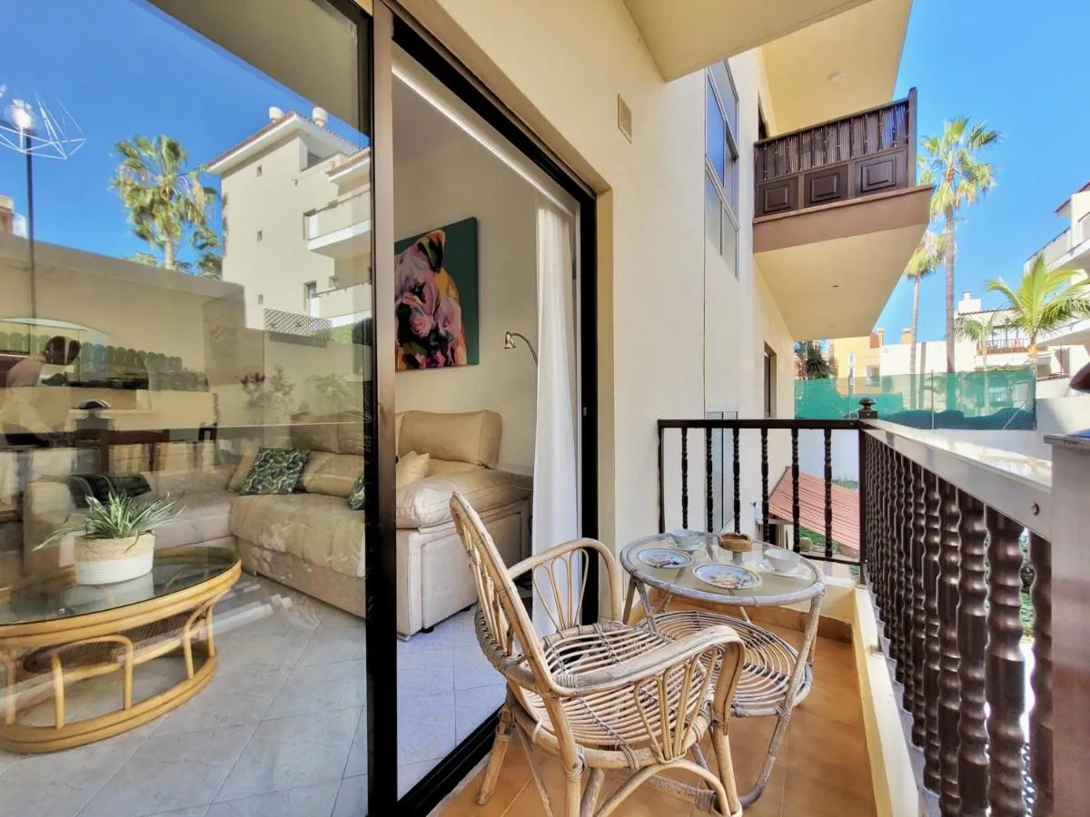 Image 3 of Victoria apartment