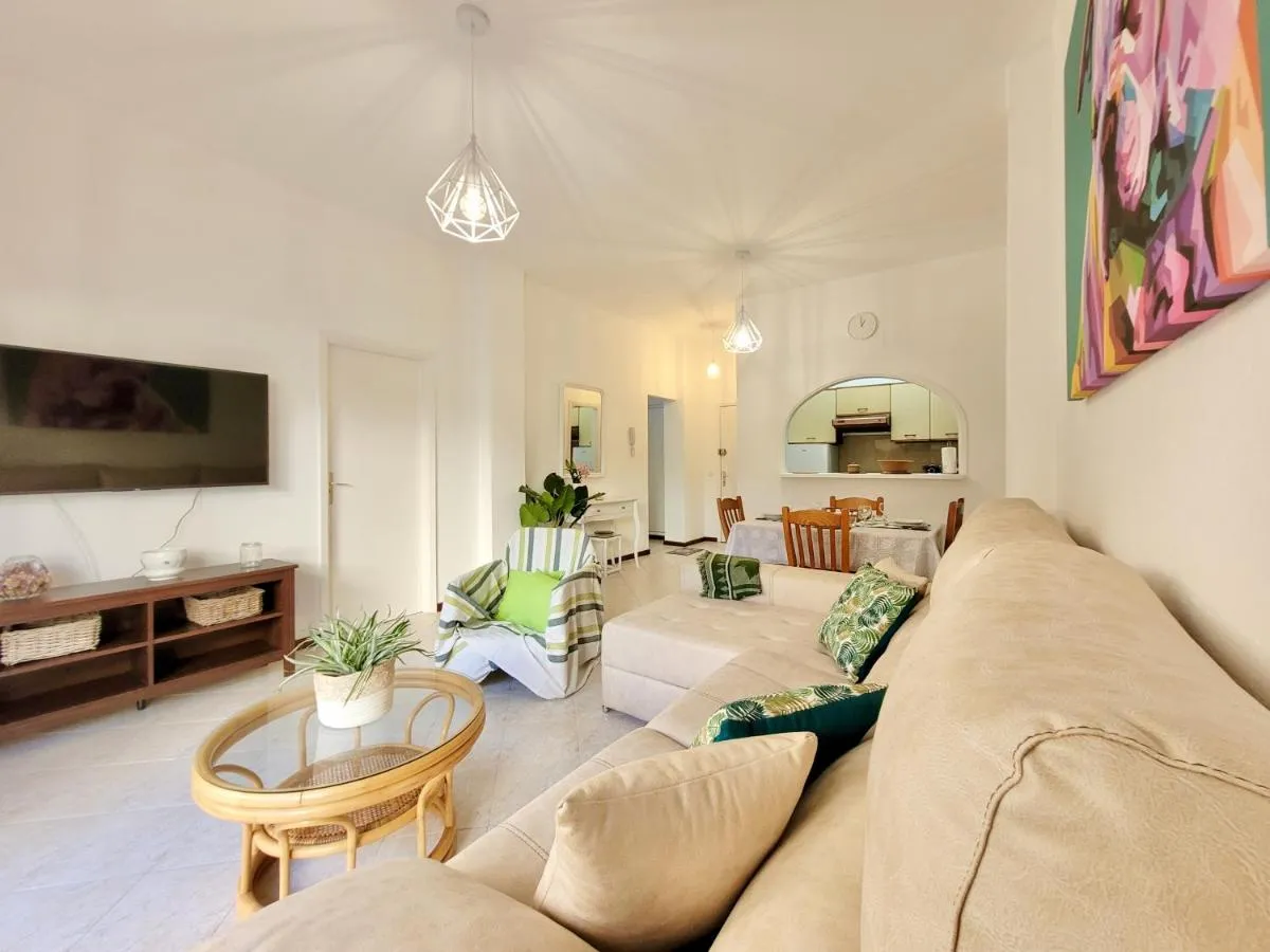 Image 1 of Victoria apartment