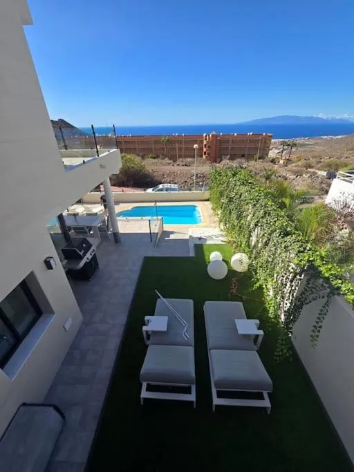 Image 4 of Vila ZULU