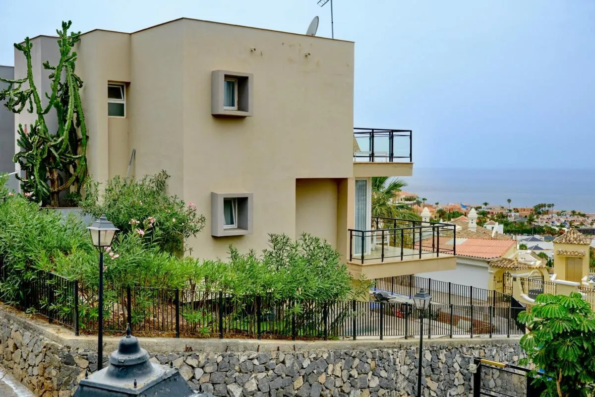 Image 2 of Villa Del Mar La Tagora costa Adeje panoramic