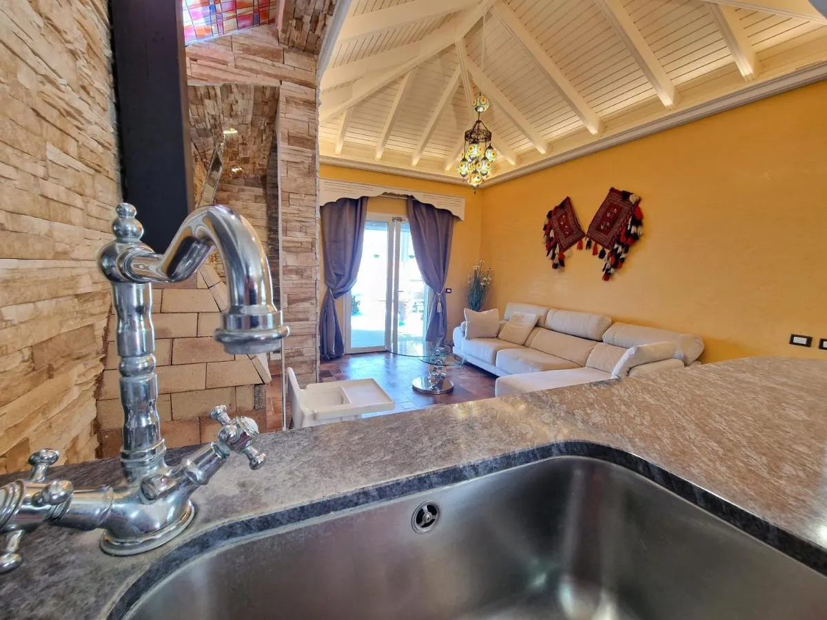 Image 2 of Villa Habibi Luxury 5B