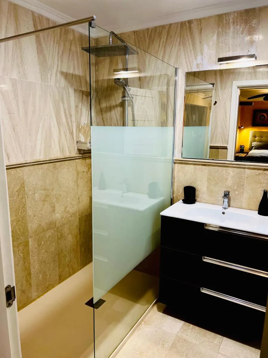 Image 4 of Villa con piscina climatizada y vistas al mar