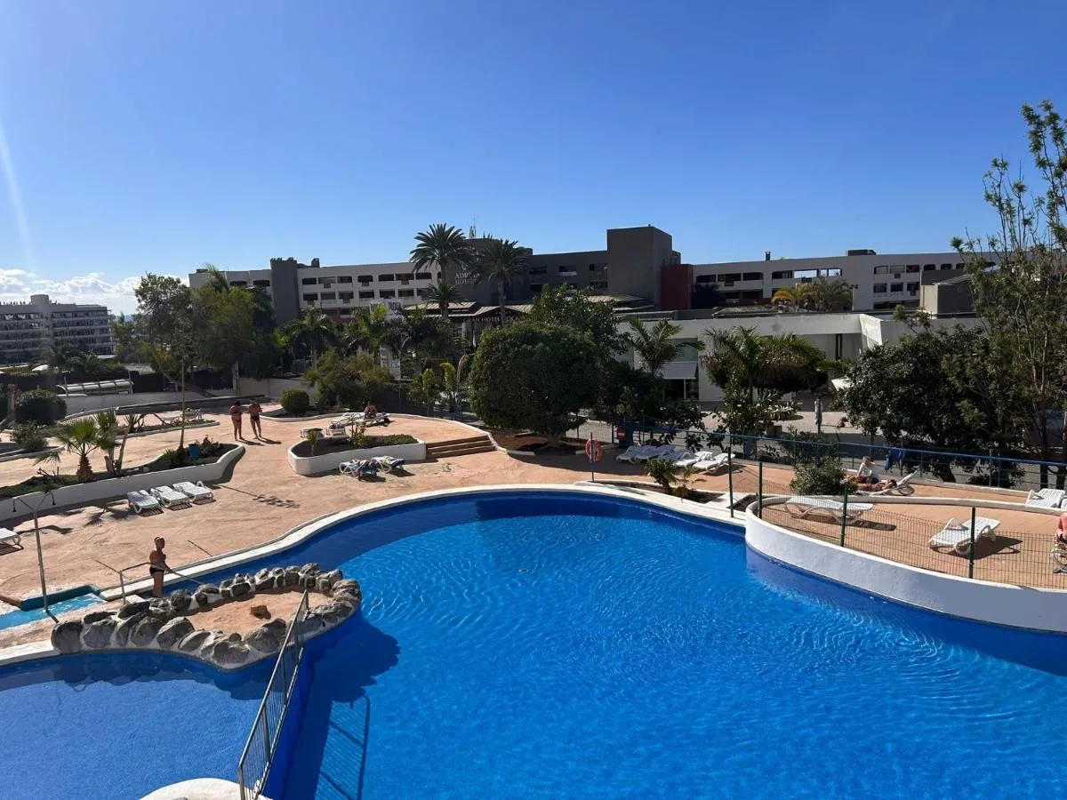 Image 2 of Vista Paraiso 1209