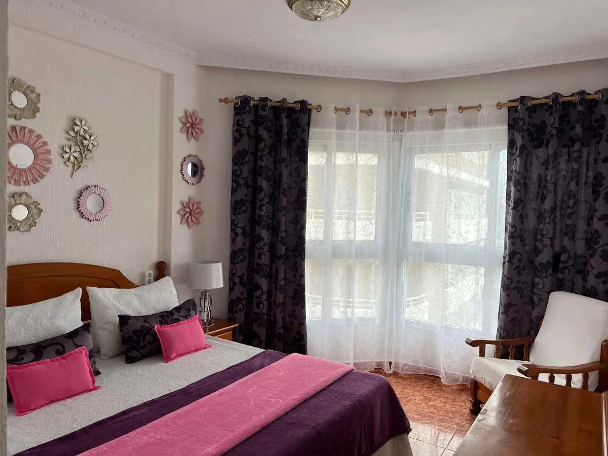 Image 1 of Vista Rosmary