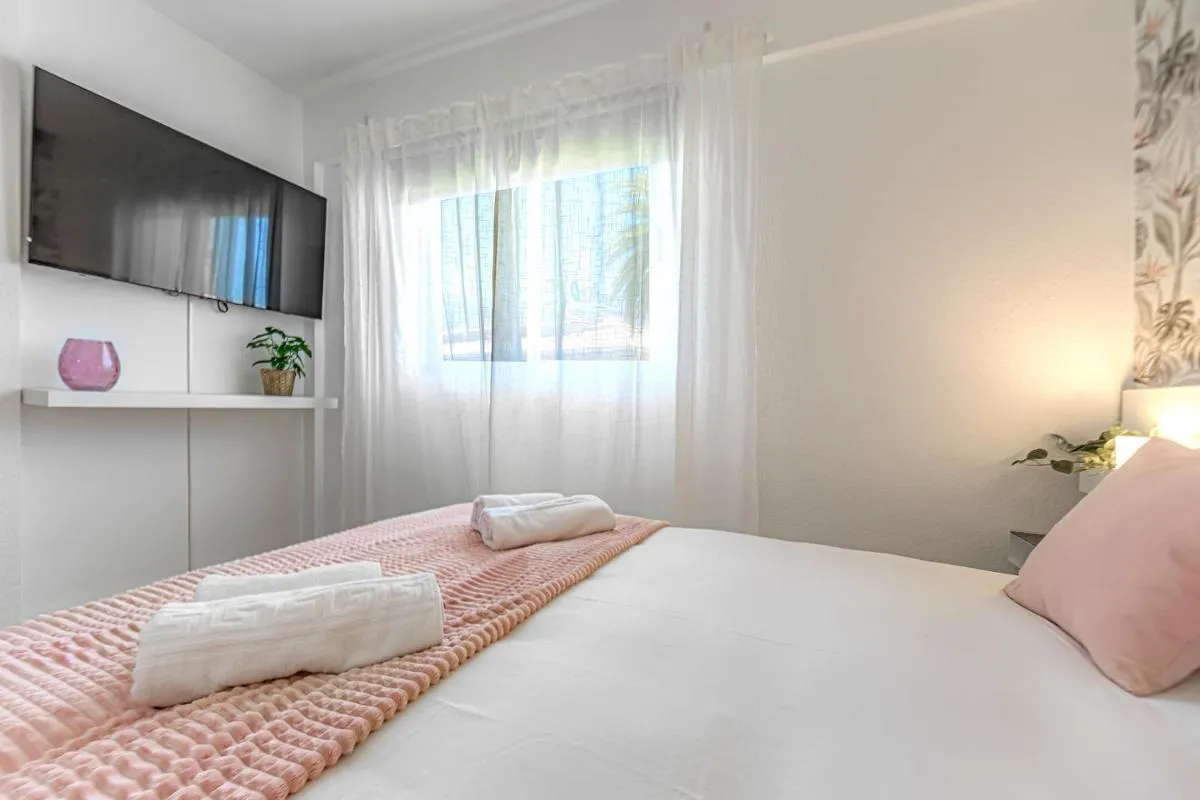 Image 1 of Vista al Teide y al mar 7