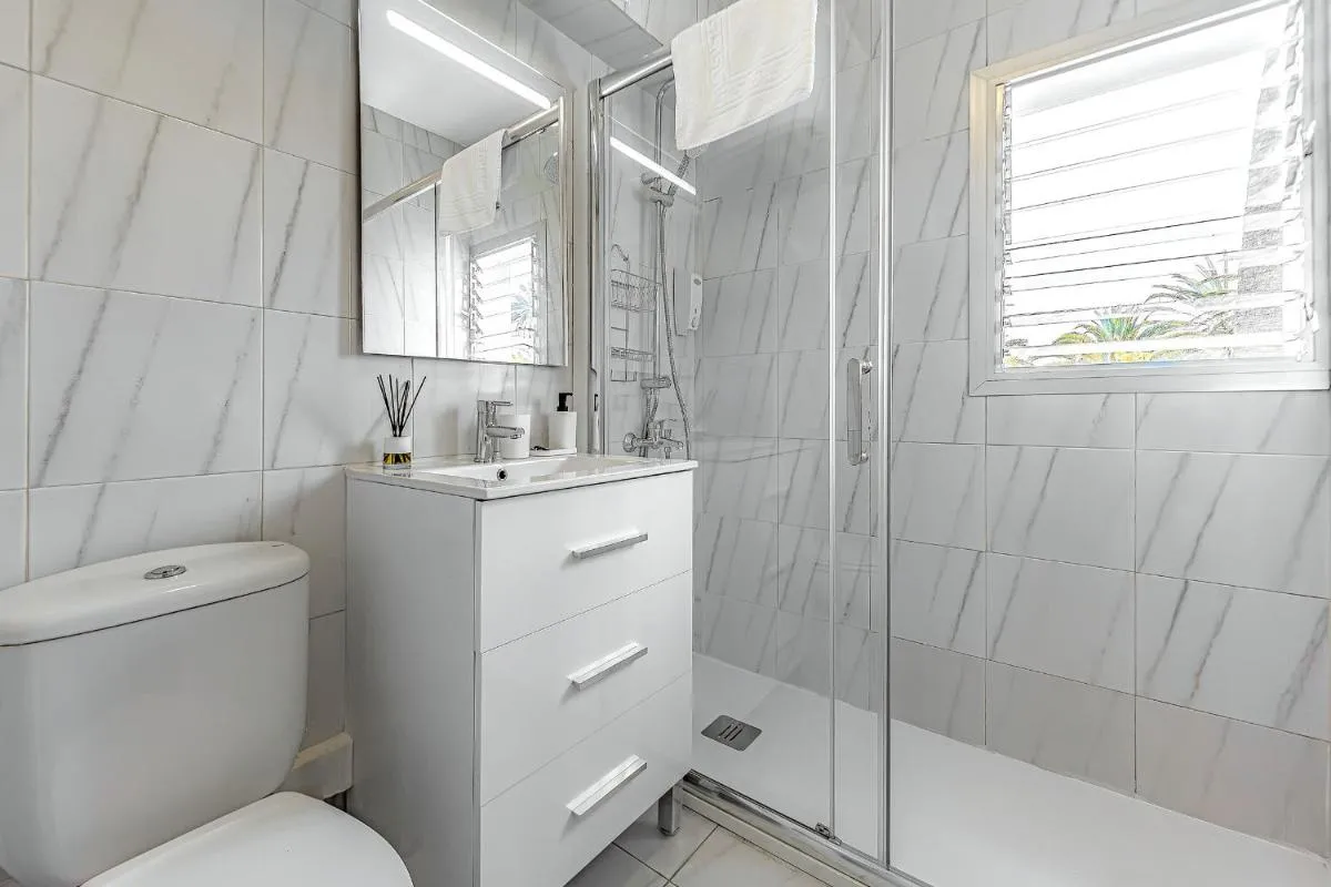 Image 2 of Vistas al mirador y al mar 3