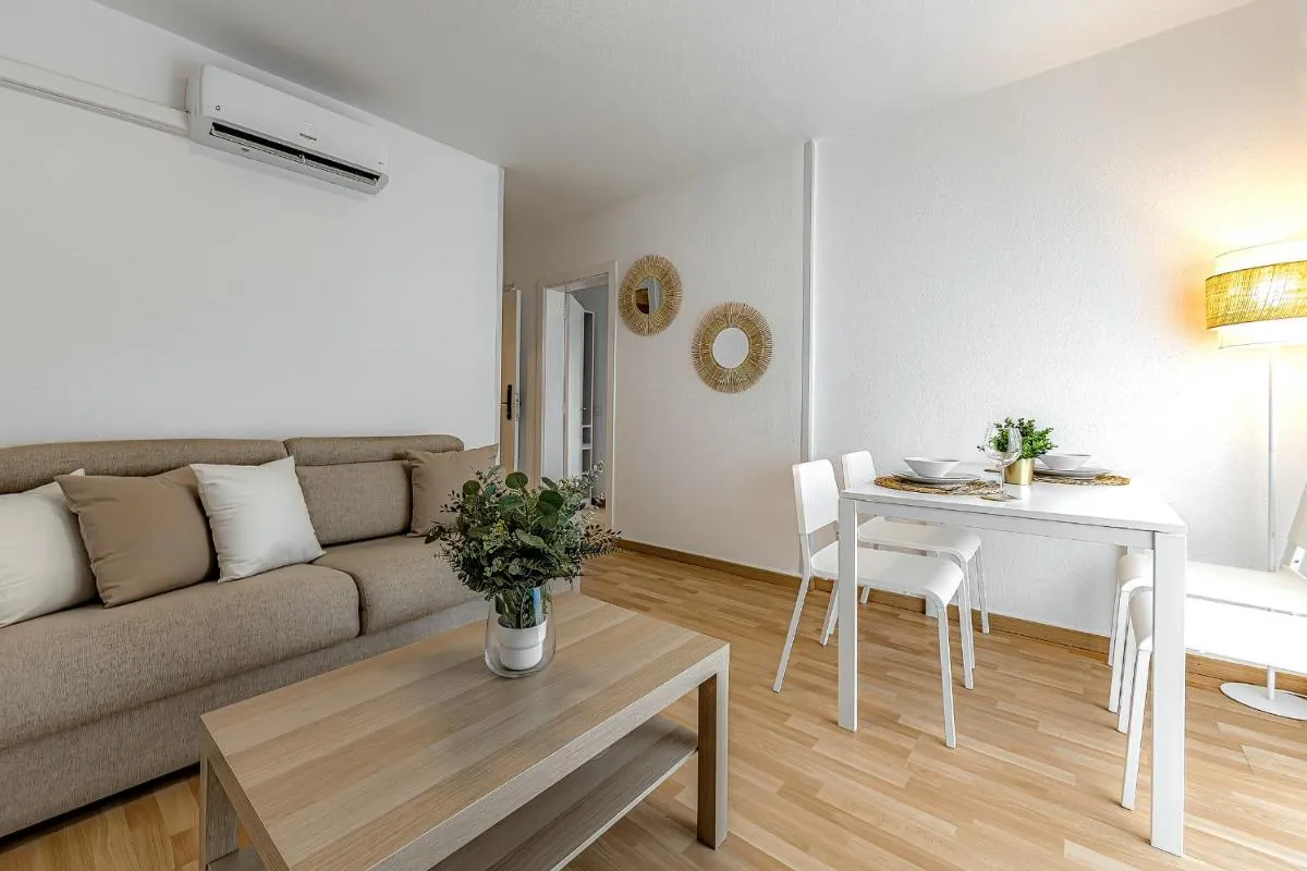 Image 3 of Vistas al mirador y al mar 3