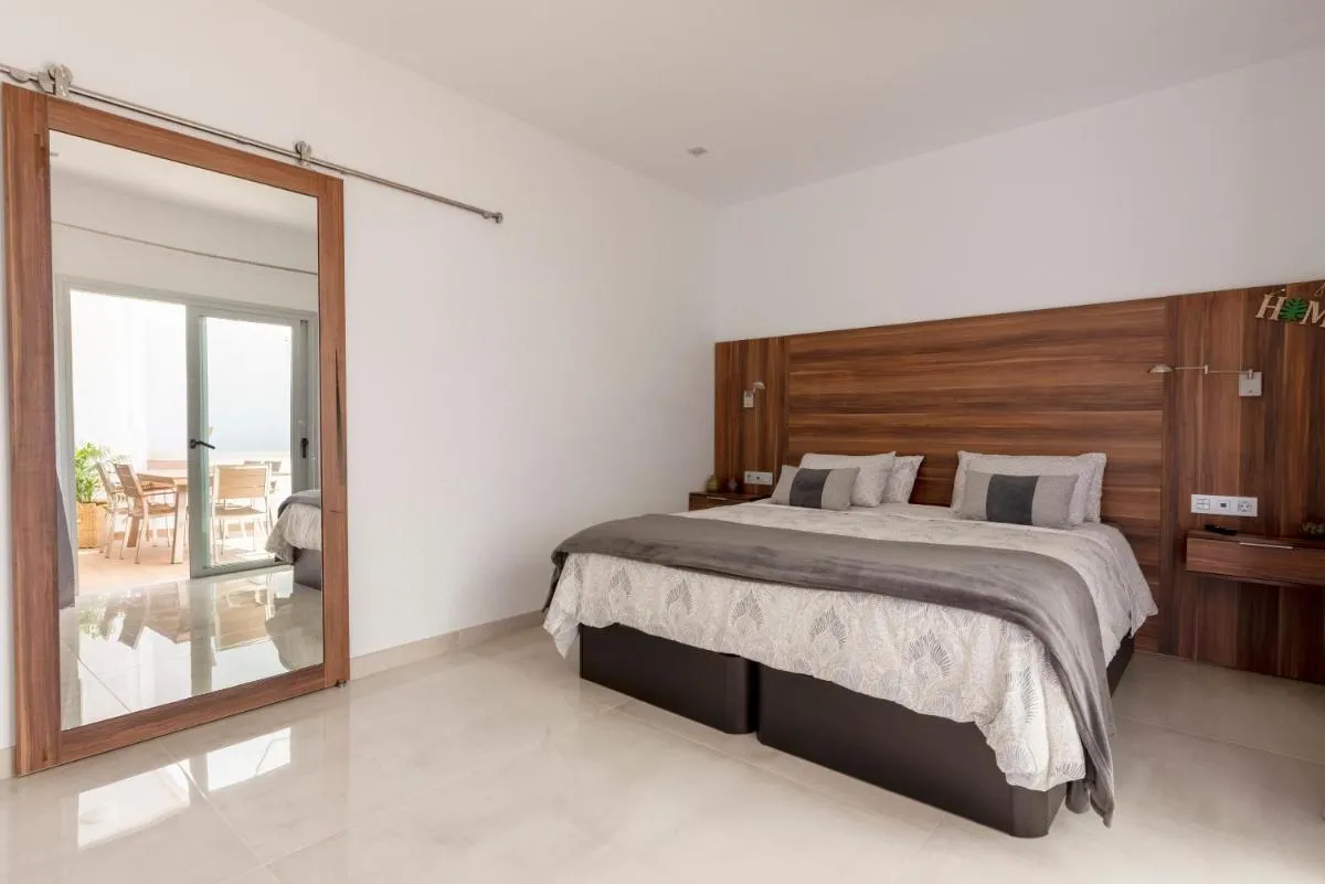 Image 1 of WONDERFUL Beach Apartment in Paradise