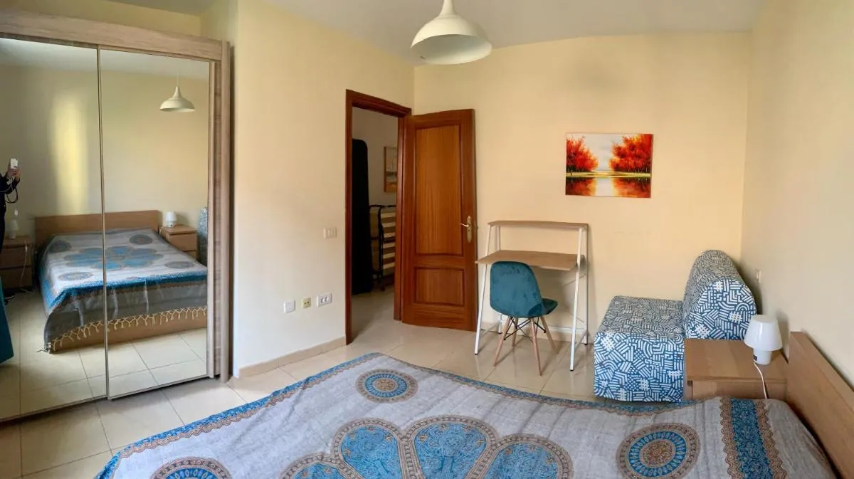 Image 4 of Well refined apartment – stunning pool