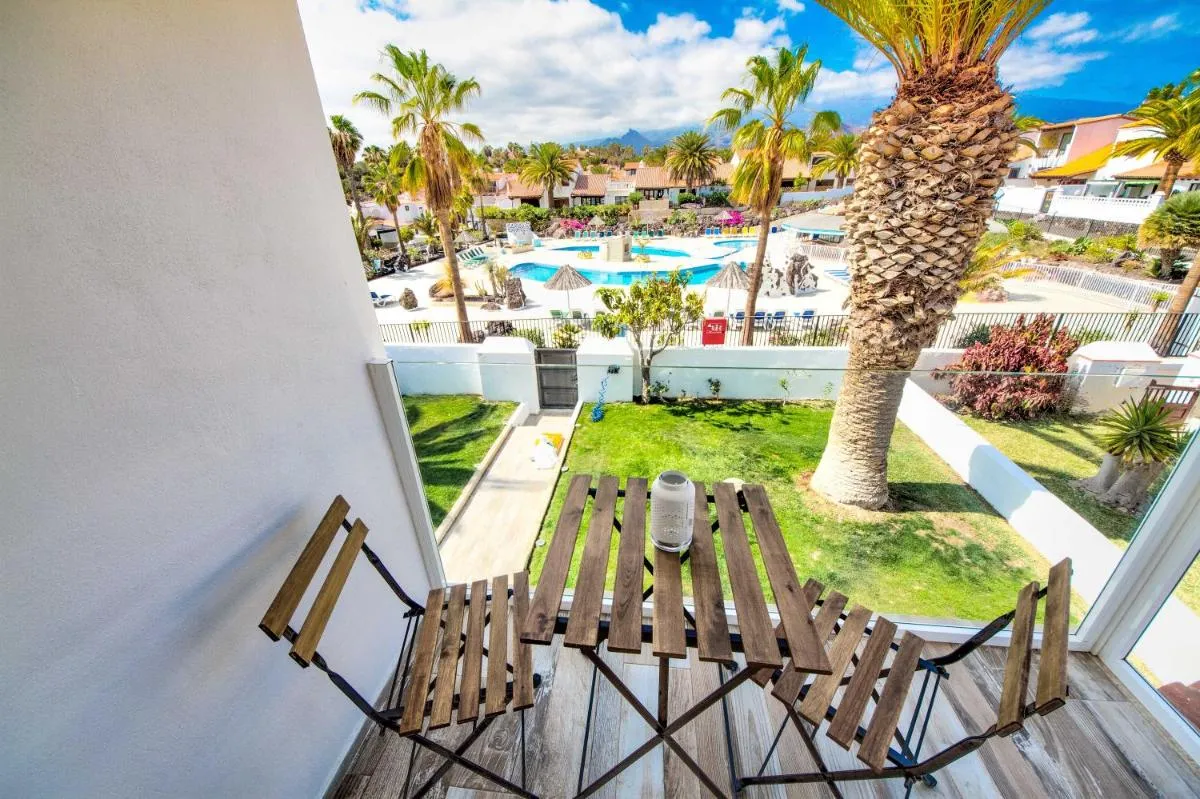 Image 3 of White House – Piro