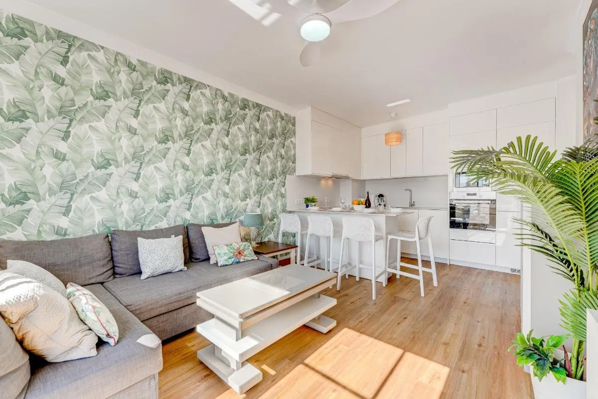 Image 2 of Yucca Park, Lovely, quiet, 2 bedroom, 70m2, ocean pool view!