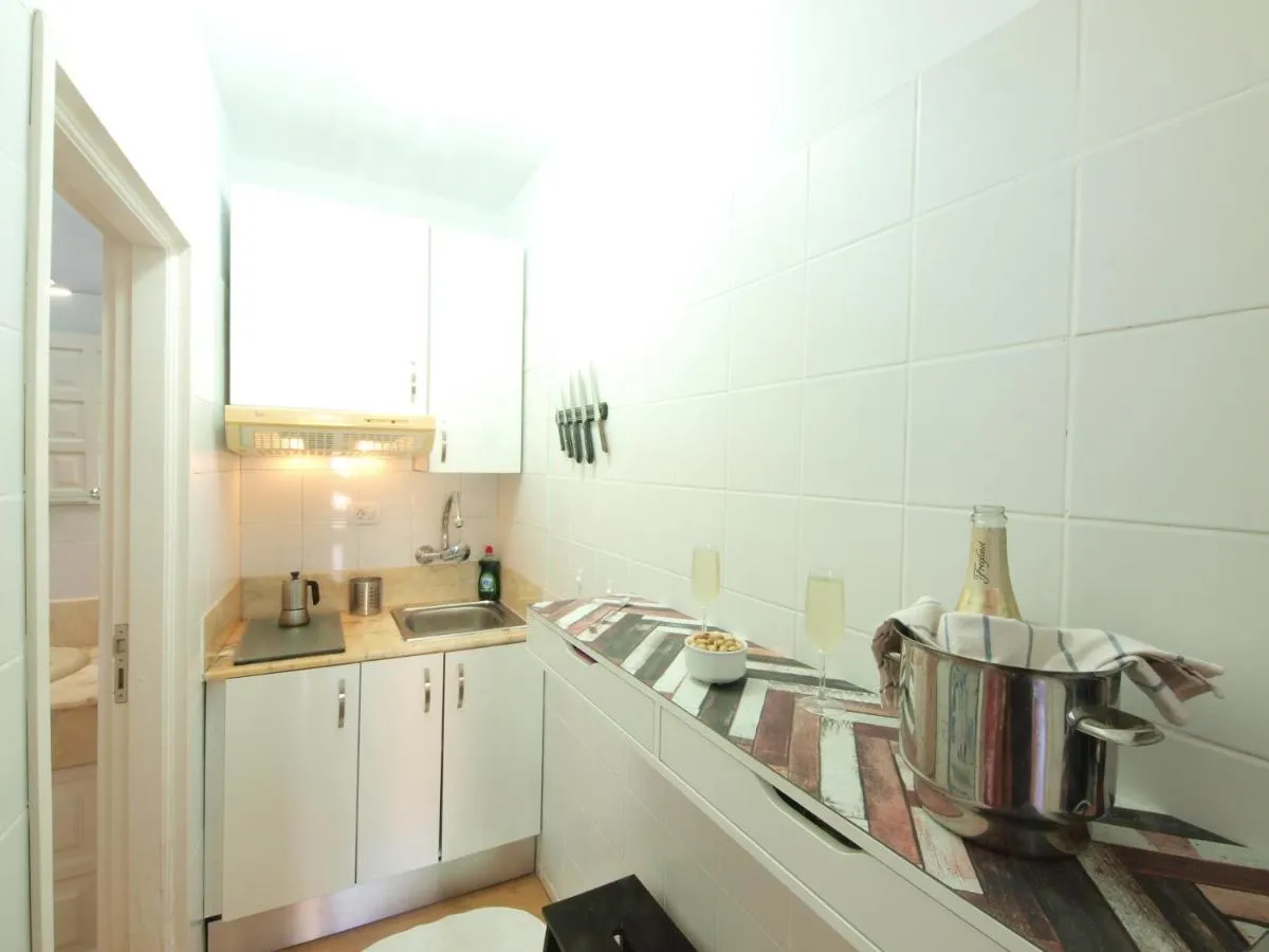 Image 2 of blue horizon