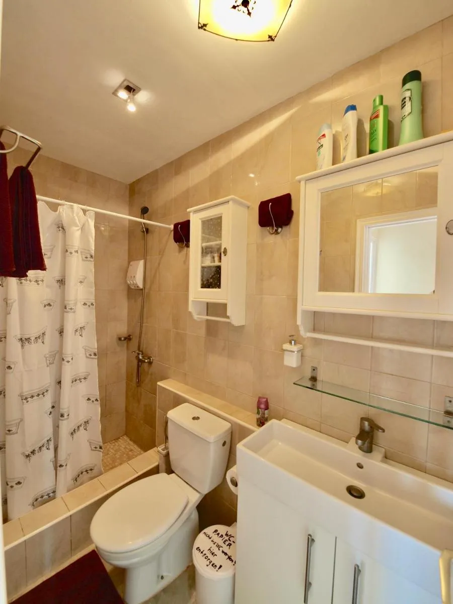 Image 3 of sunrise directly at the sea