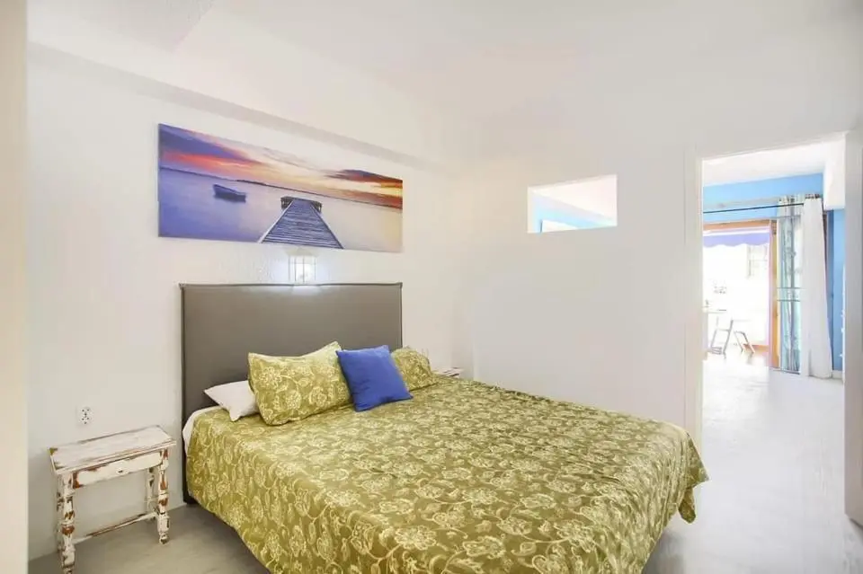 Image 1 of 1 bedroom In Los Cristianos with pool in Port Royal
