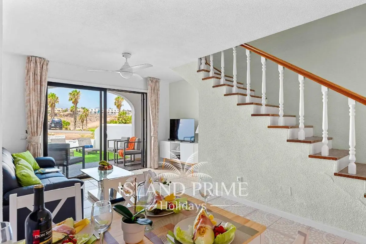 Image 5 of 2x bedroom Holiday with Teide Views in Heated Pool Complex FC407