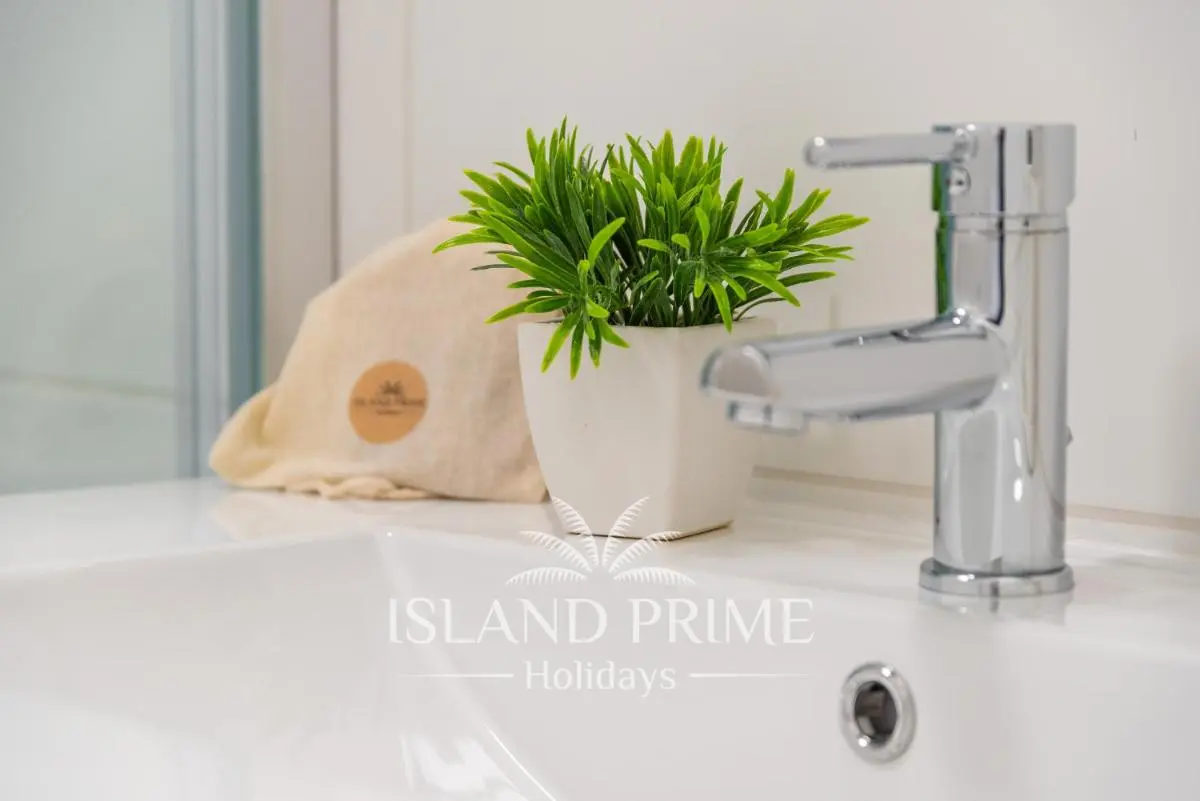 Image 2 of 2x bedroom Holiday with Teide Views in Heated Pool Complex FC407