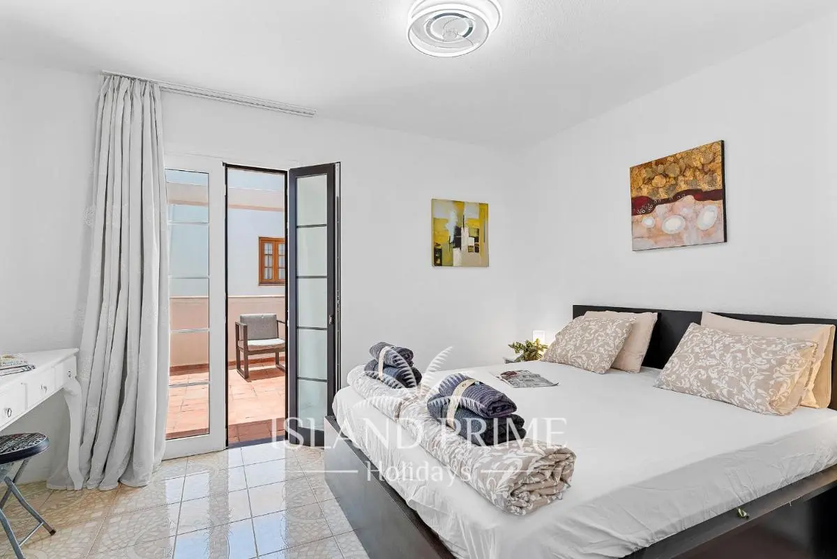 Image 1 of 2x bedroom Holiday with Teide Views in Heated Pool Complex FC407