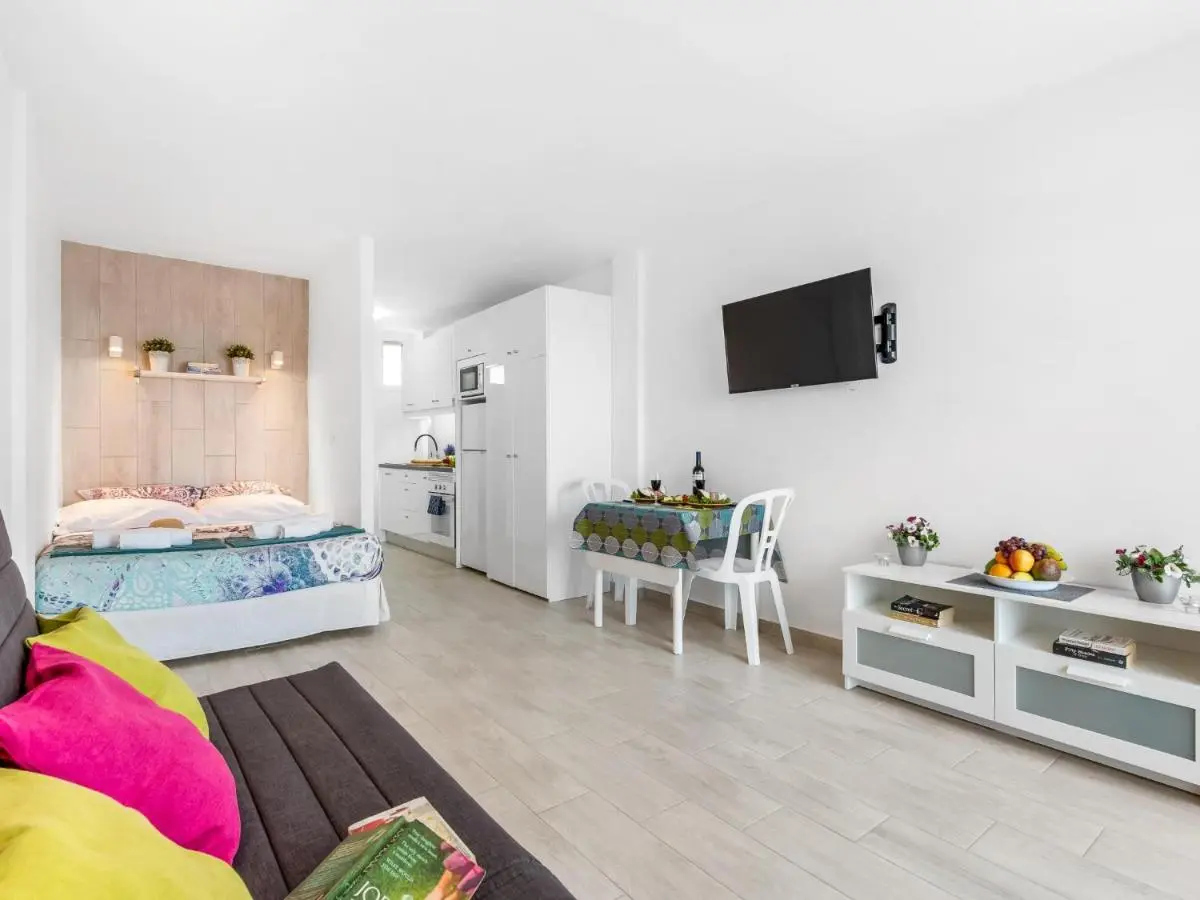 Image 1 of 927 Amazing View El Dorado