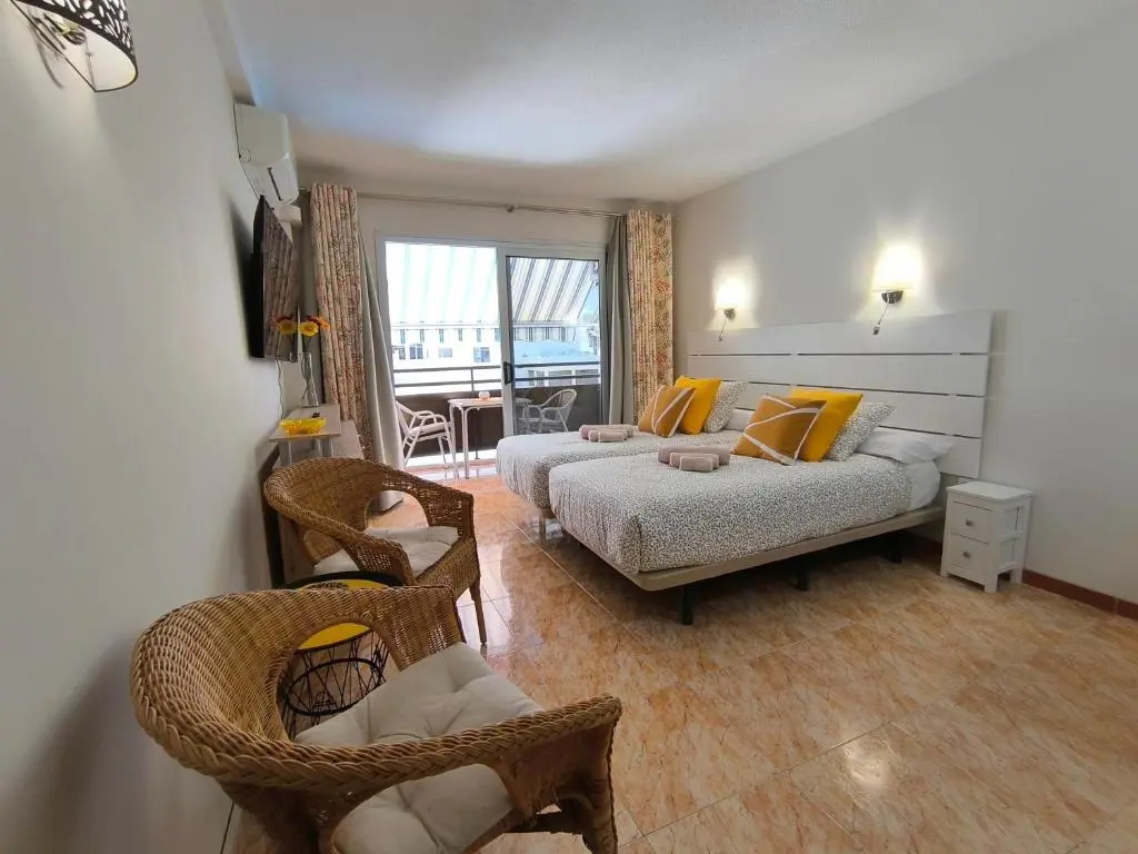 Image of ATLANTICO – pool, AC, parking, close to the beach and city center