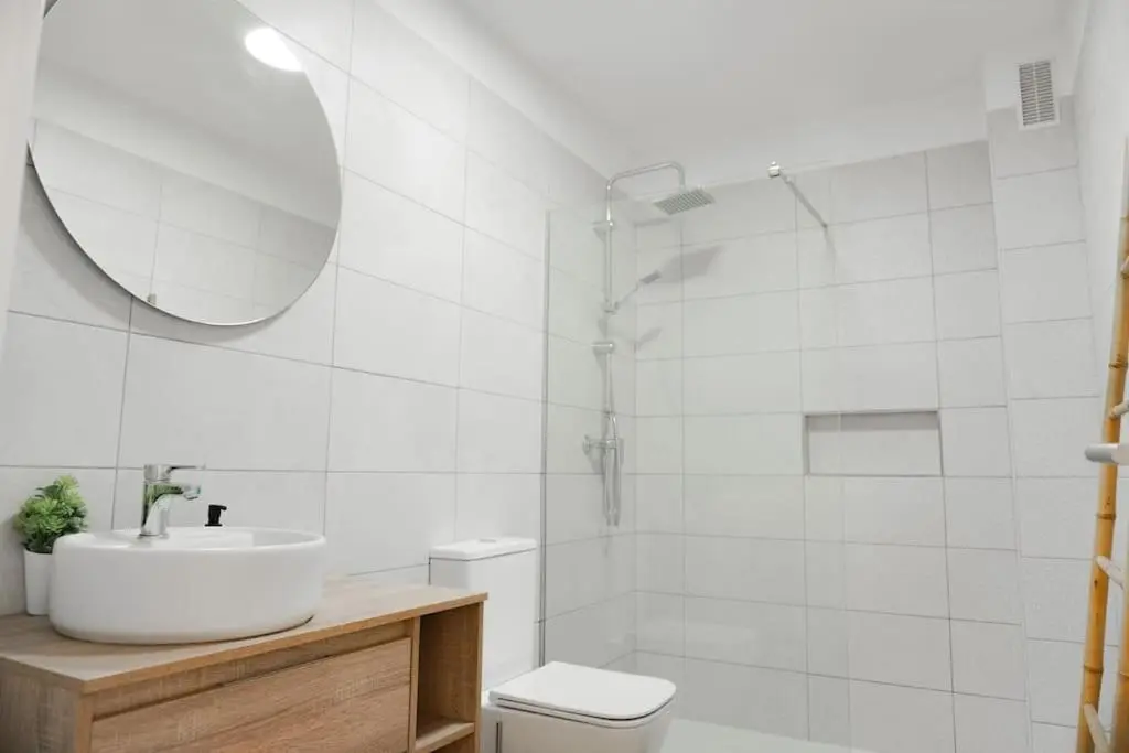 Image 2 of Alma del Mar