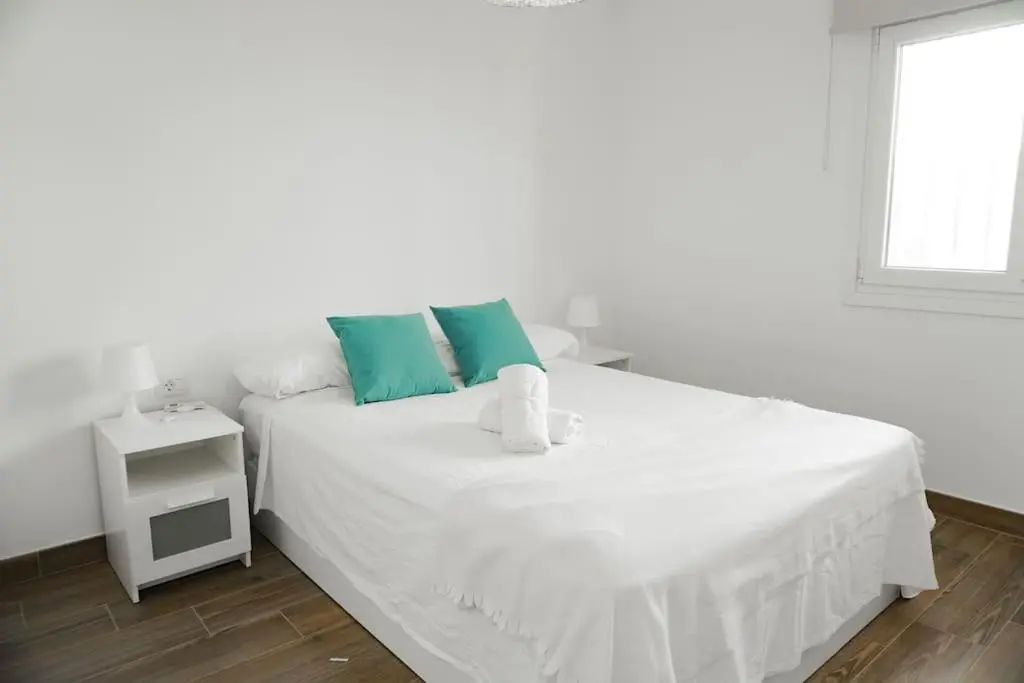 Image 1 of Alma del Mar